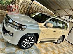 تۆیۆتا لاند کروزەر